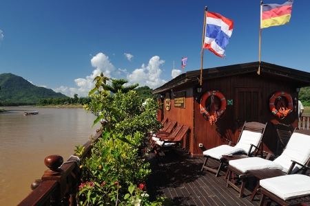 Vientiane to Golden Triangle: 11 Jour Mekong River Cruise Through Laos and Thailand from Vientiane to Chiang Rai